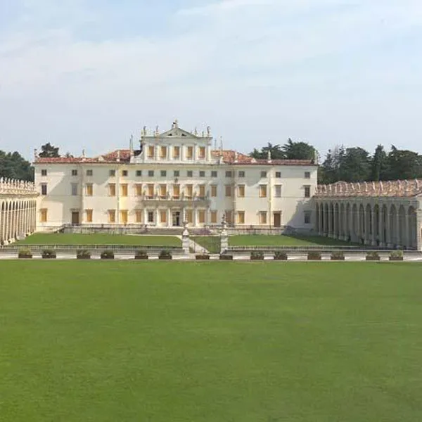 Villa Manin Cortile d' Onore