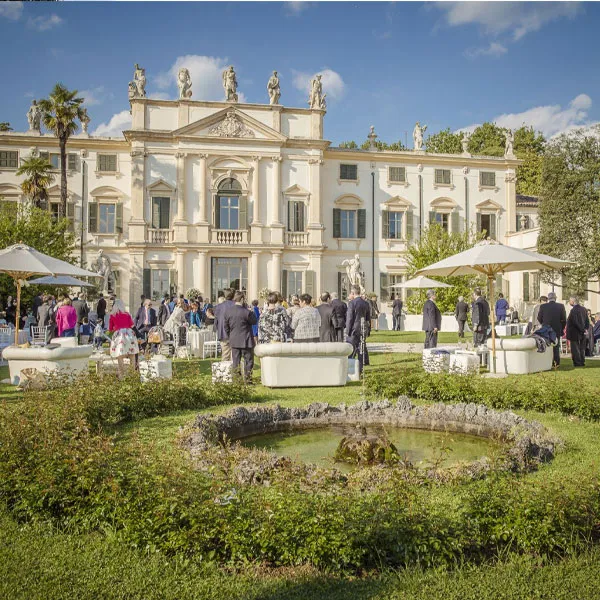 Villa Mosconi Bertani