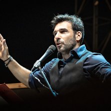 Edoardo Leo - Ti racconto una storia Teatro Petruzzelli