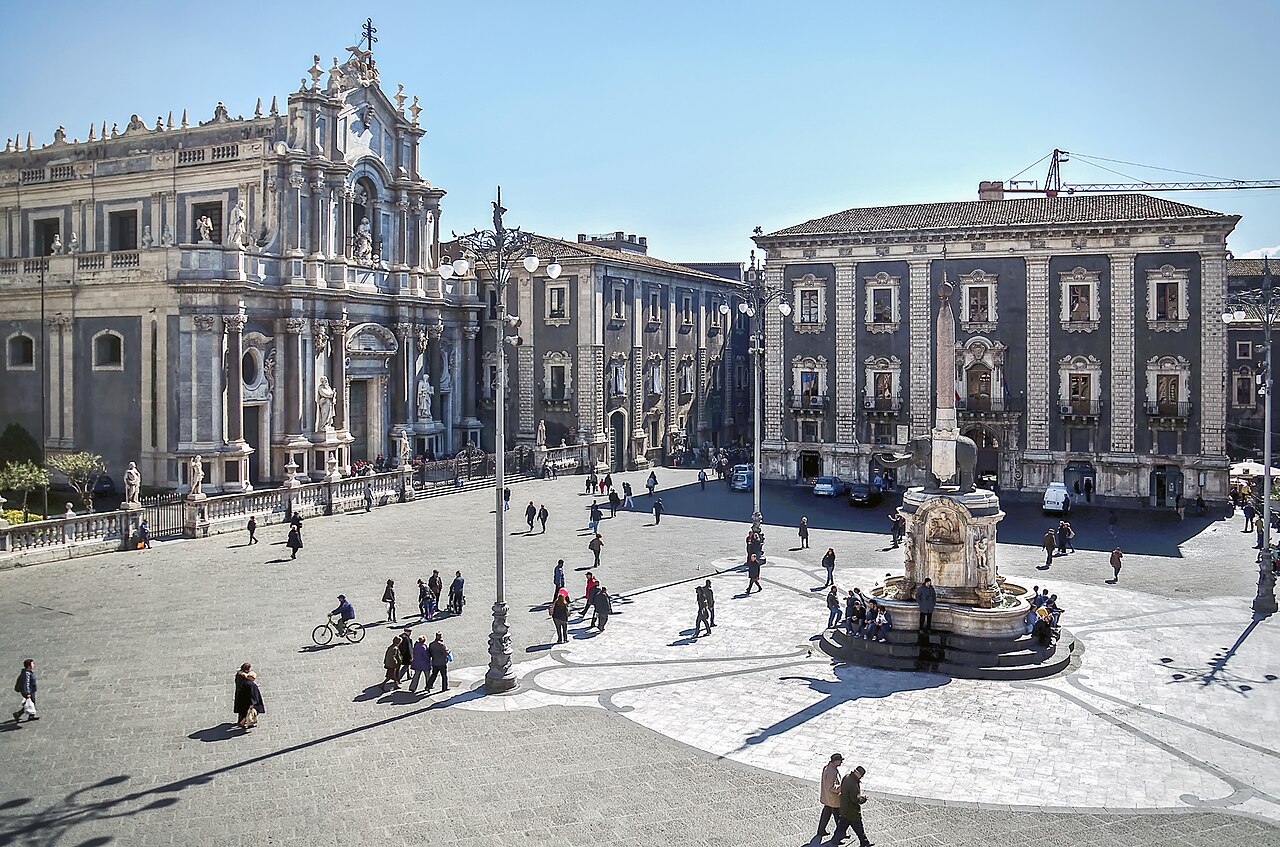 1. Cattedrale di Sant'Agata e Piazza del Duomo a Catania: storia e visita