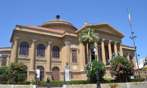 Facciata del Teatro Massimo Vittorio Emanuele a Palermo