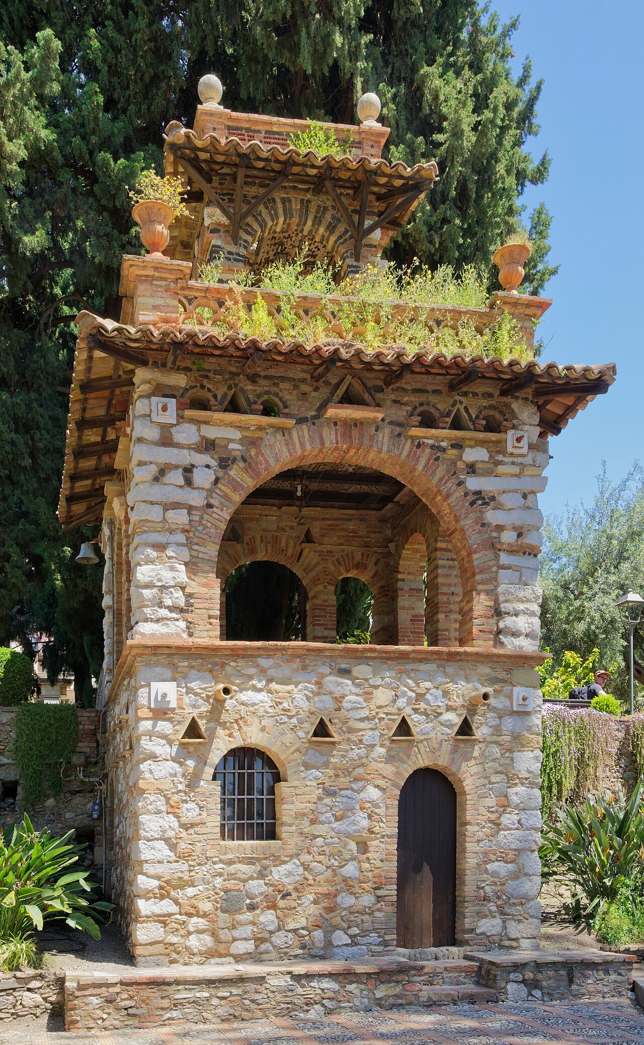 Villa Comunale di Taormina: giardini inglesi e vista panoramica